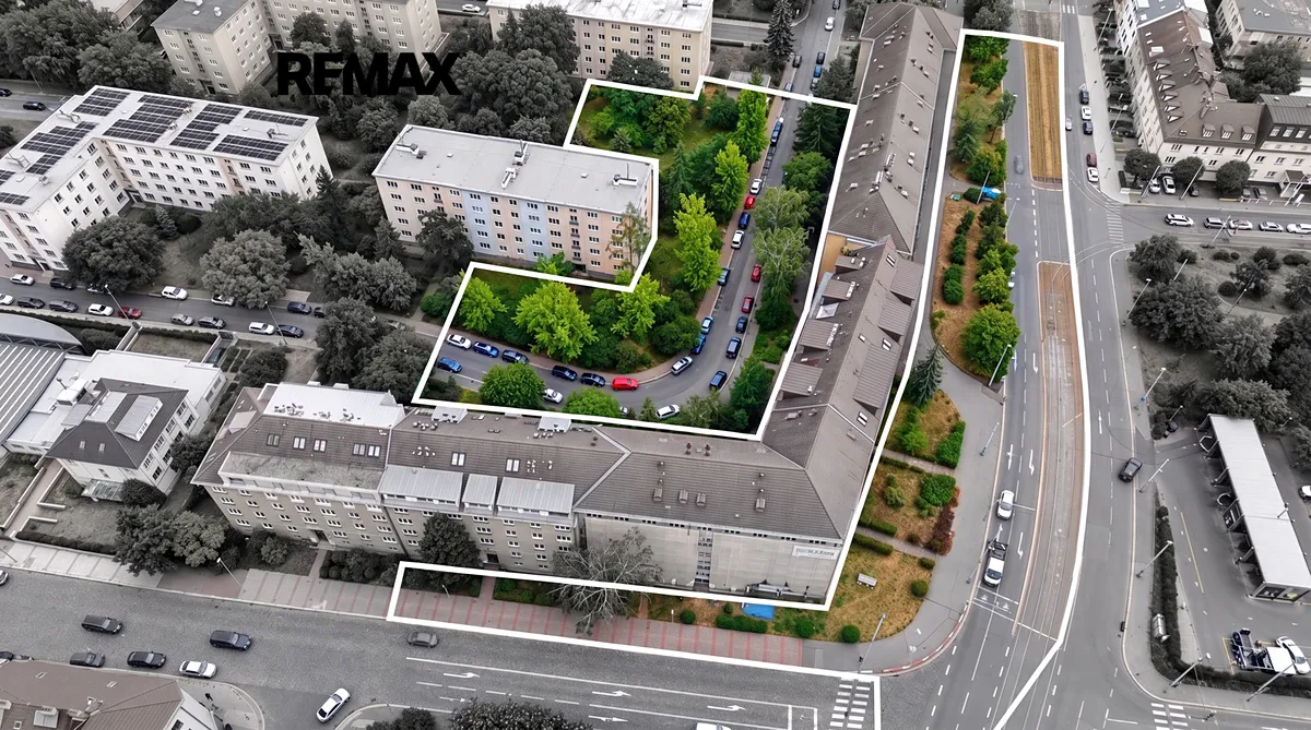 Prodej komerčního pozemku 8093 m²